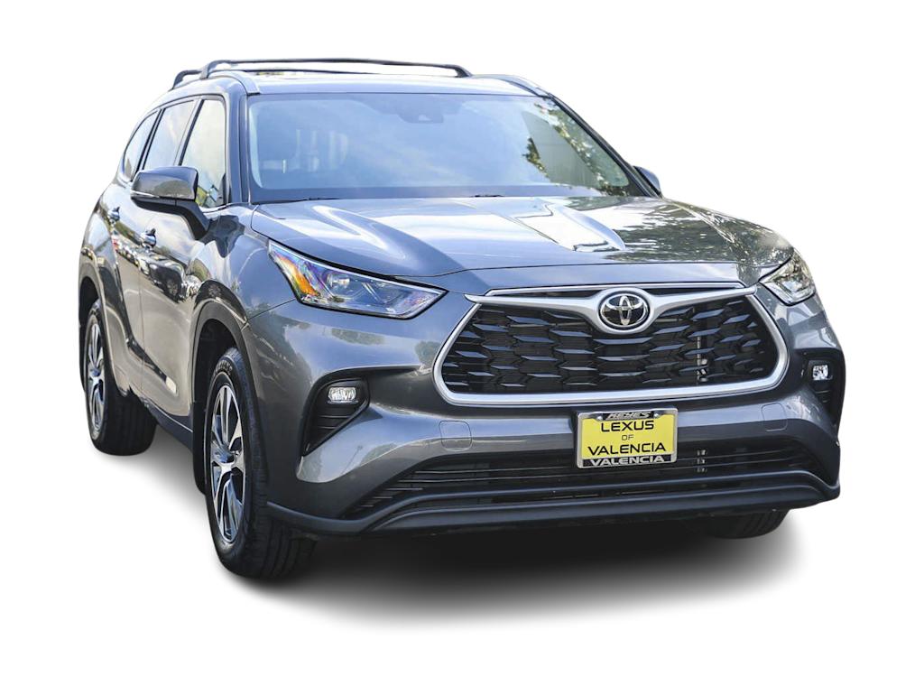 2022 Toyota Highlander XLE 18