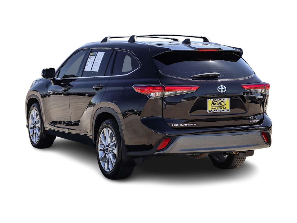 Thumbnail: 2021 Toyota Highlander - 3