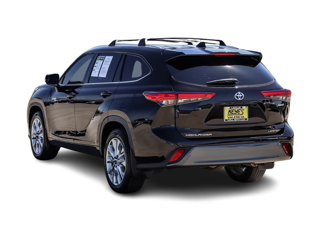 Thumbnail: 2021 Toyota Highlander - 3