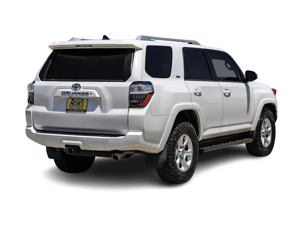 Thumbnail: 2018 Toyota 4Runner - 17