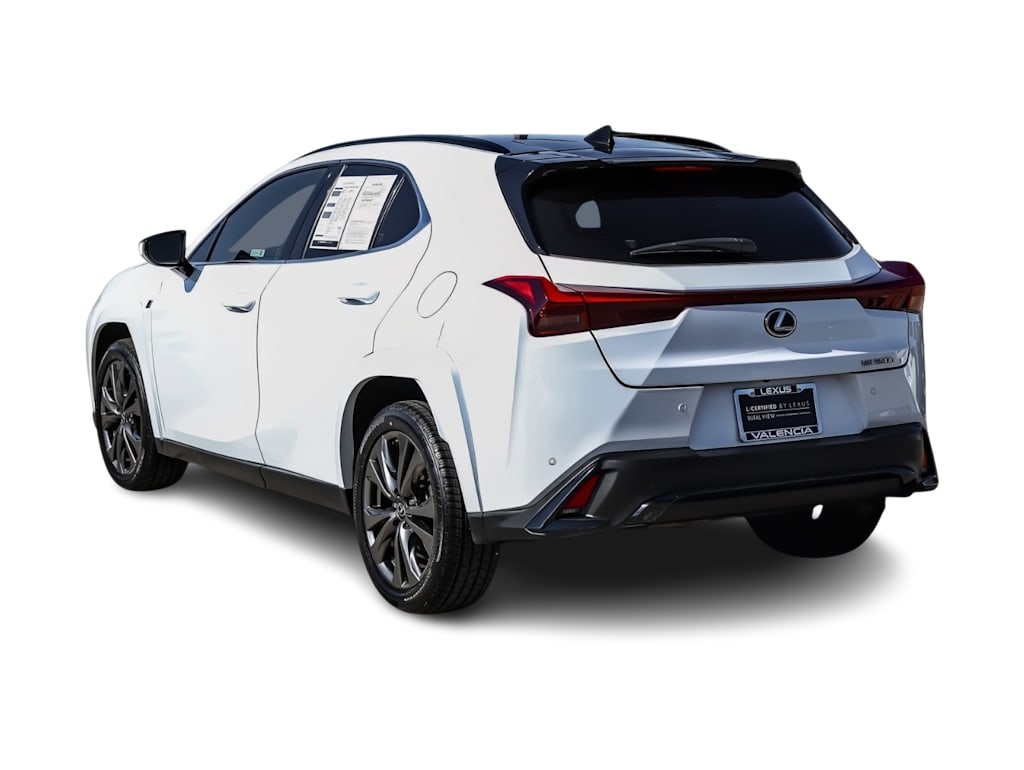 Thumbnail: 2024 Lexus UX - 3