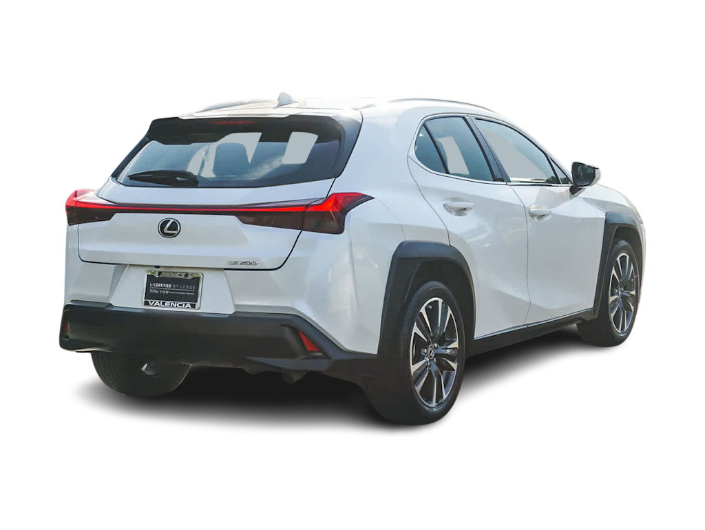 Thumbnail: 2020 Lexus UX - 18