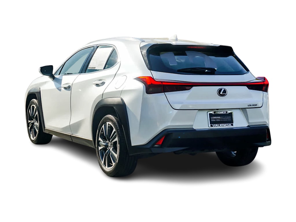 Thumbnail: 2020 Lexus UX - 3