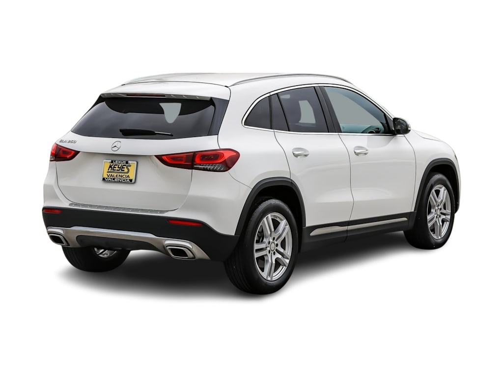Thumbnail: 2021 Mercedes-Benz GLA - 16