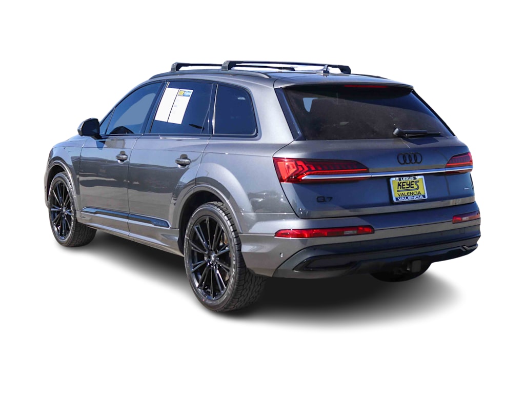 Thumbnail: 2021 Audi Q7 - 3