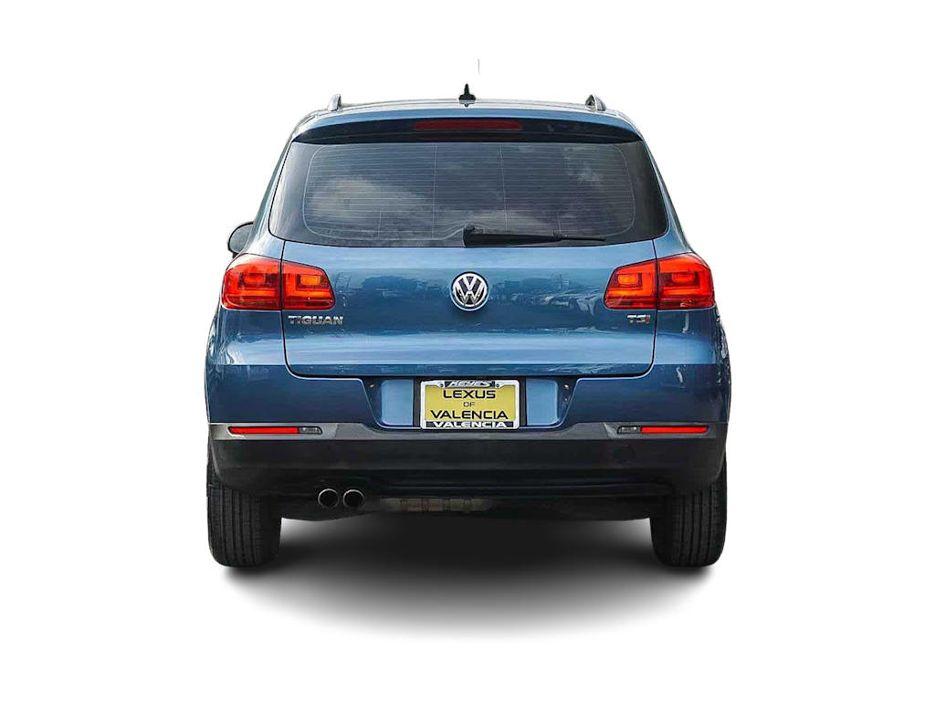 Thumbnail: 2017 Volkswagen Tiguan - 4