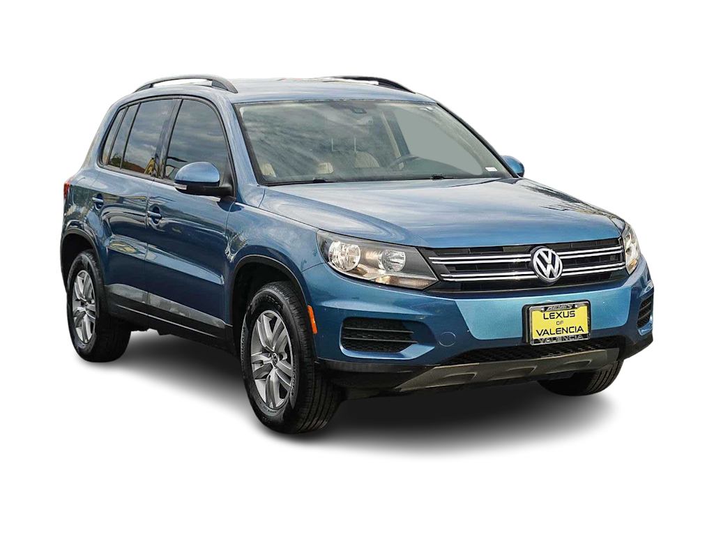 Thumbnail: 2017 Volkswagen Tiguan - 18
