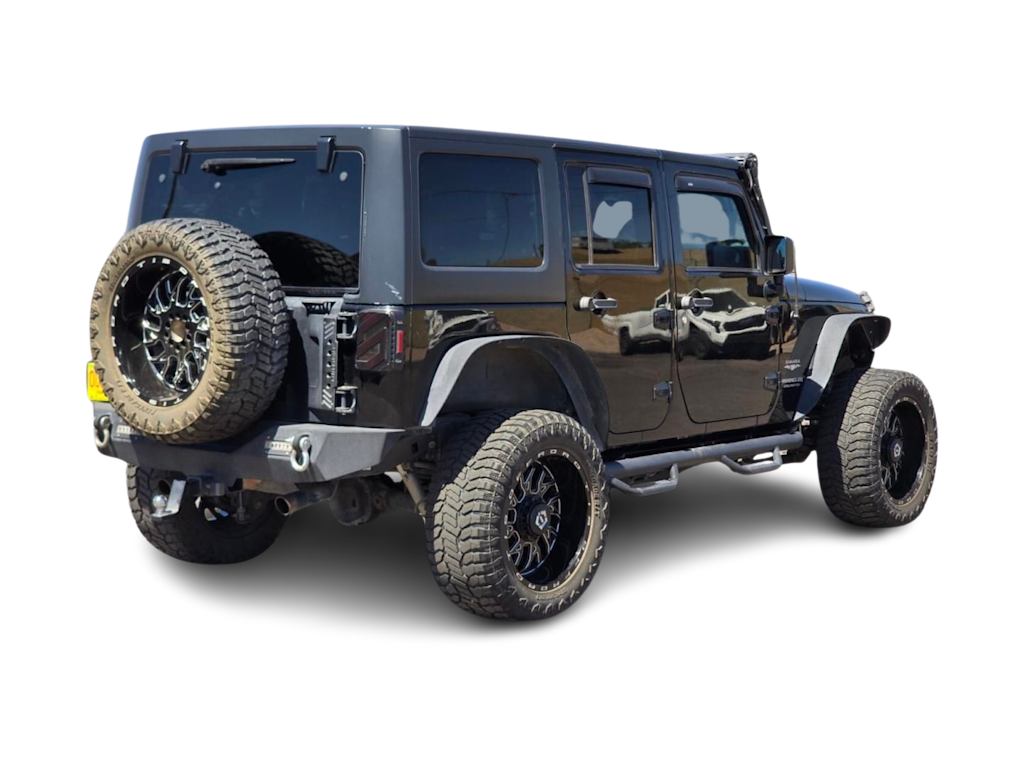 Thumbnail: 2015 Jeep Wrangler - 16