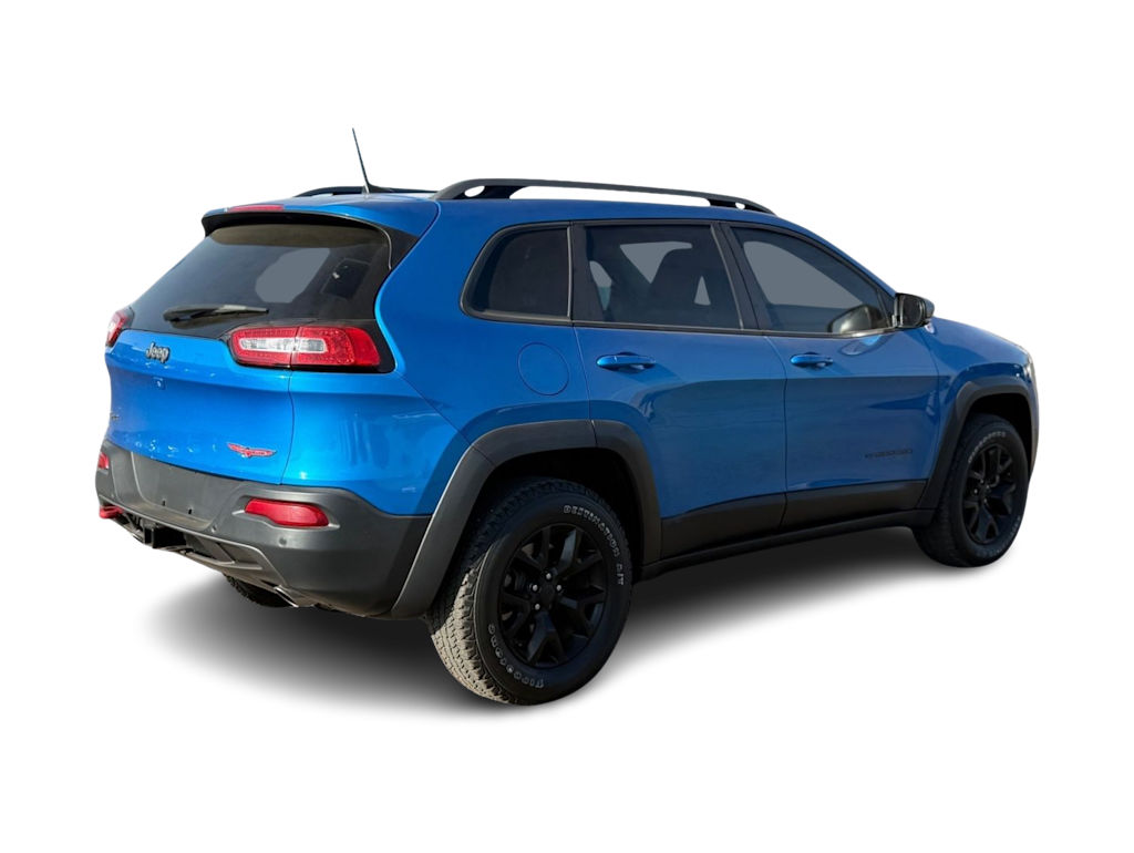 Thumbnail: 2017 Jeep Cherokee - 14