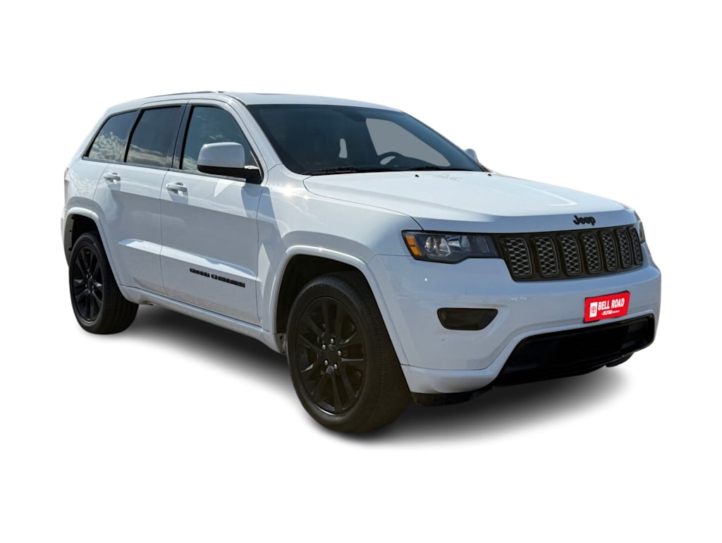 Thumbnail: 2018 Jeep Grand Cherokee - 15
