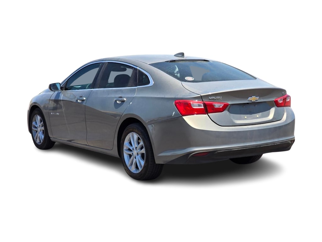 Thumbnail: 2018 Chevrolet Malibu - 4