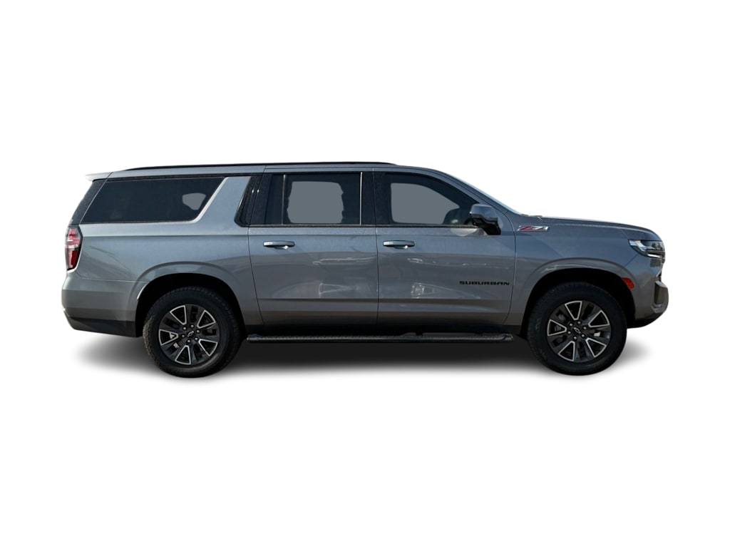 Thumbnail: 2022 Chevrolet Suburban - 17
