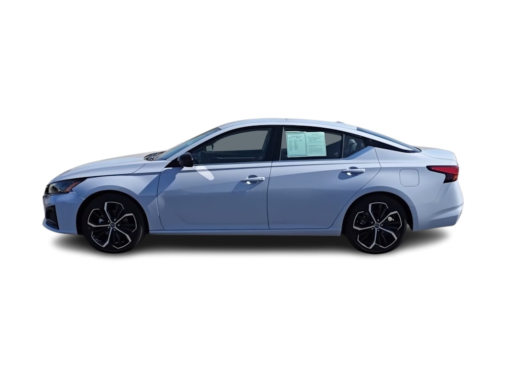 Thumbnail: 2024 Nissan Altima - 3