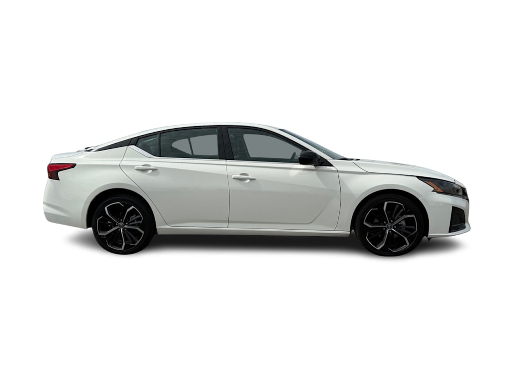Thumbnail: 2025 Nissan Altima - 21