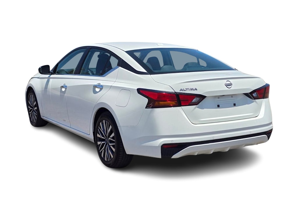 Thumbnail: 2025 Nissan Altima - 4