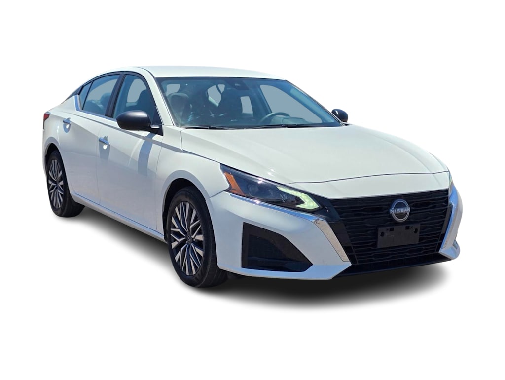 Thumbnail: 2025 Nissan Altima - 18