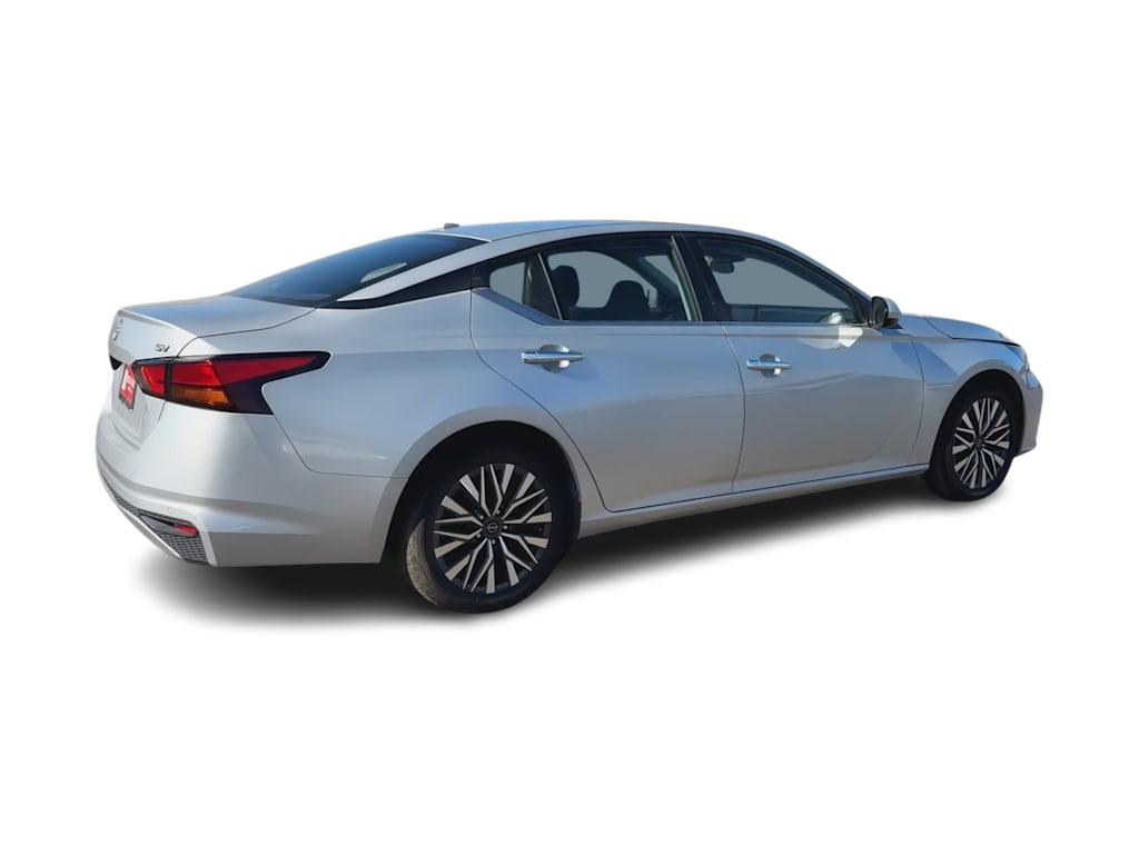 Thumbnail: 2023 Nissan Altima - 19