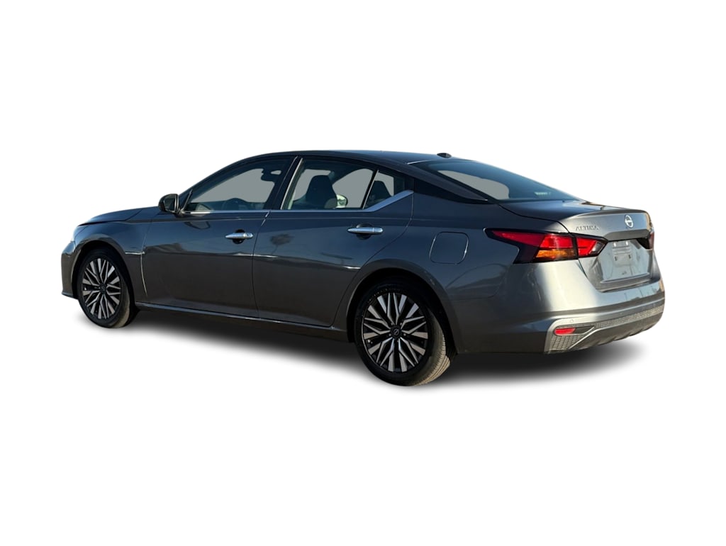 Thumbnail: 2024 Nissan Altima - 3