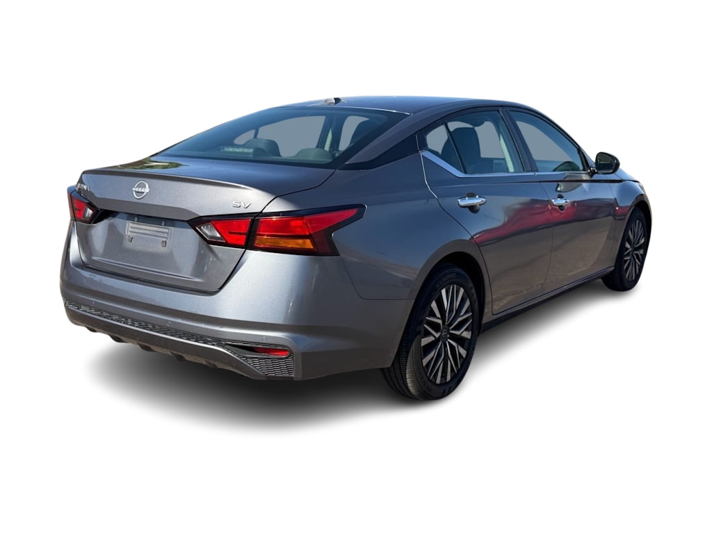 Thumbnail: 2024 Nissan Altima - 10