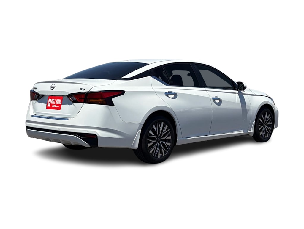 Thumbnail: 2023 Nissan Altima - 18