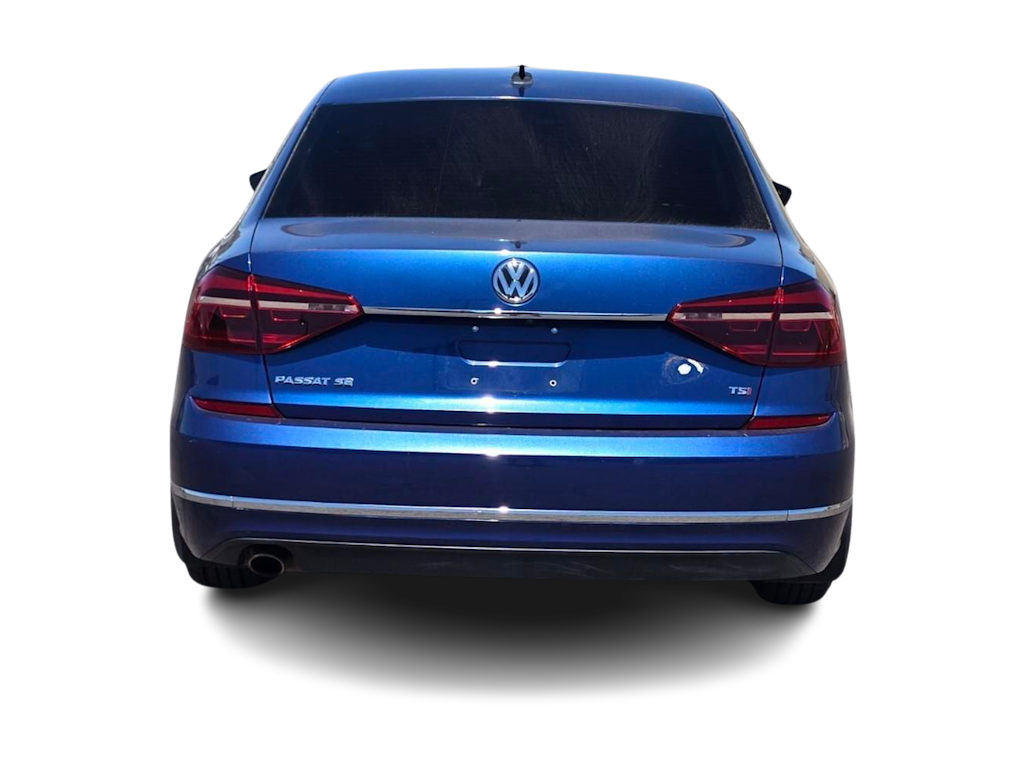 Thumbnail: 2017 Volkswagen Passat - 5