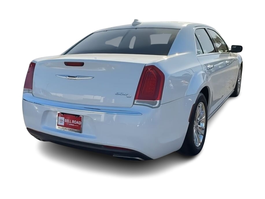 Thumbnail: 2016 Chrysler 300 - 18