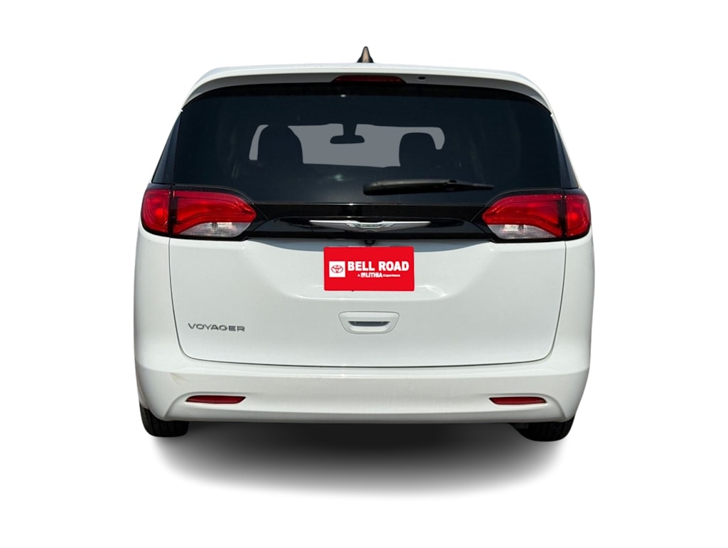 Thumbnail: 2022 Chrysler Voyager - 5