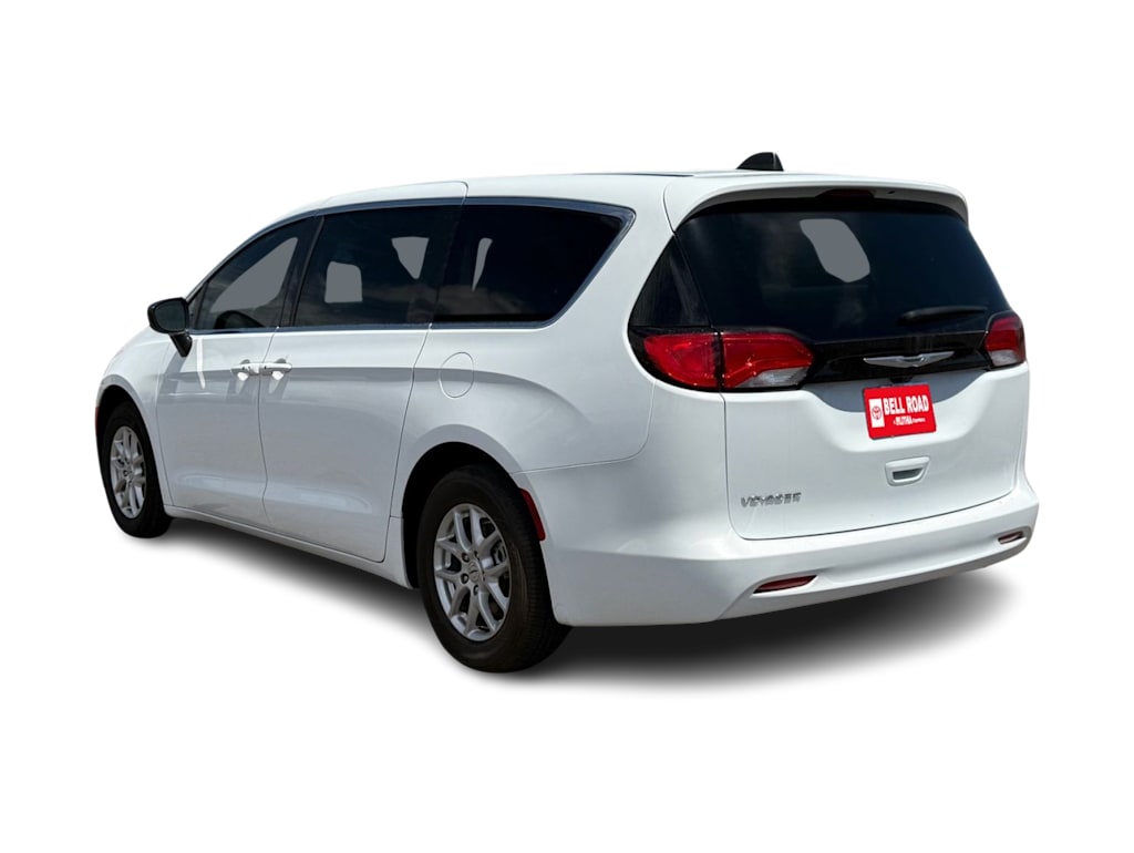 Thumbnail: 2024 Chrysler Voyager - 4