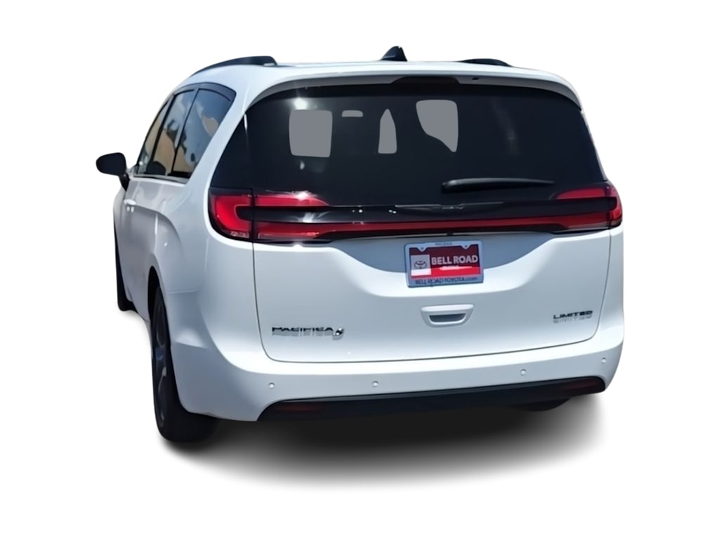 Thumbnail: 2025 Chrysler Pacifica - 4