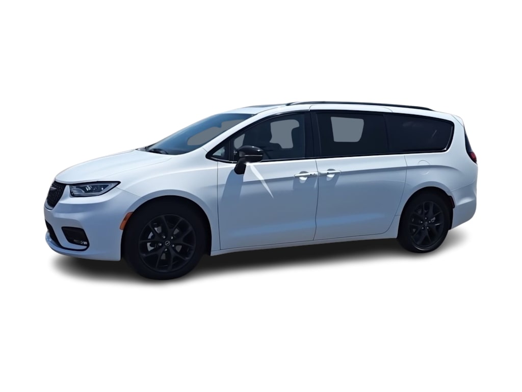 Thumbnail: 2025 Chrysler Pacifica - 3