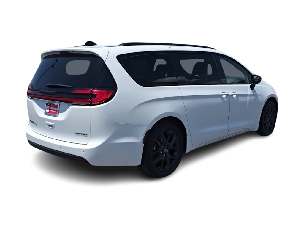 Thumbnail: 2025 Chrysler Pacifica - 20