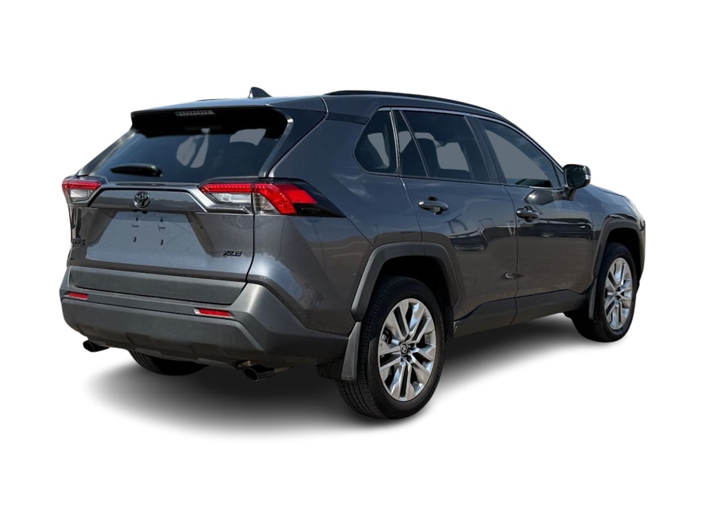 Thumbnail: 2025 Toyota RAV4 - 16