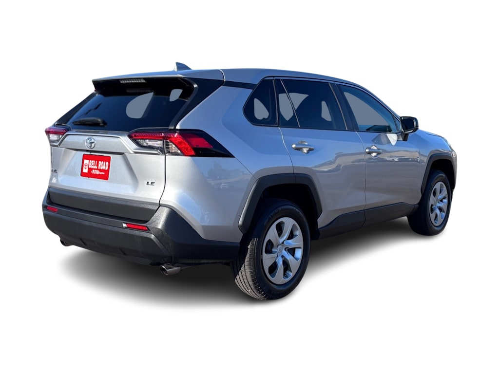 Thumbnail: 2022 Toyota RAV4 - 19