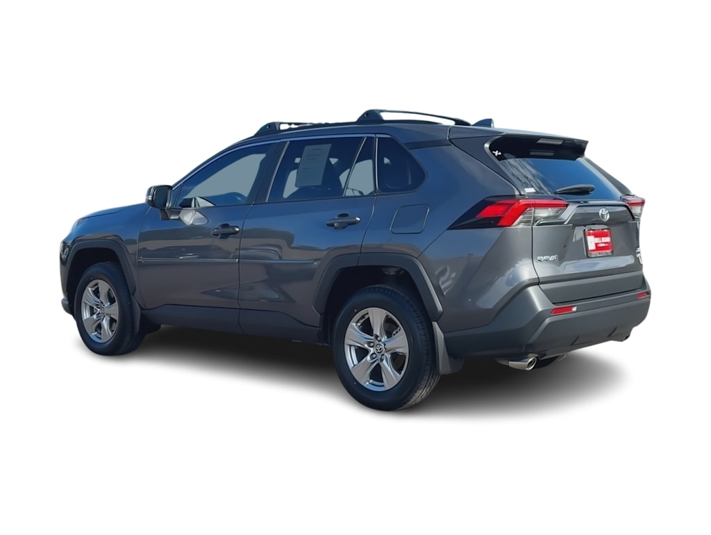 Thumbnail: 2022 Toyota RAV4 - 3