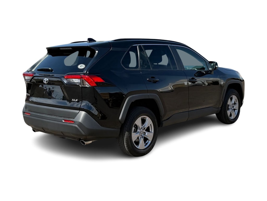 Thumbnail: 2023 Toyota RAV4 - 16