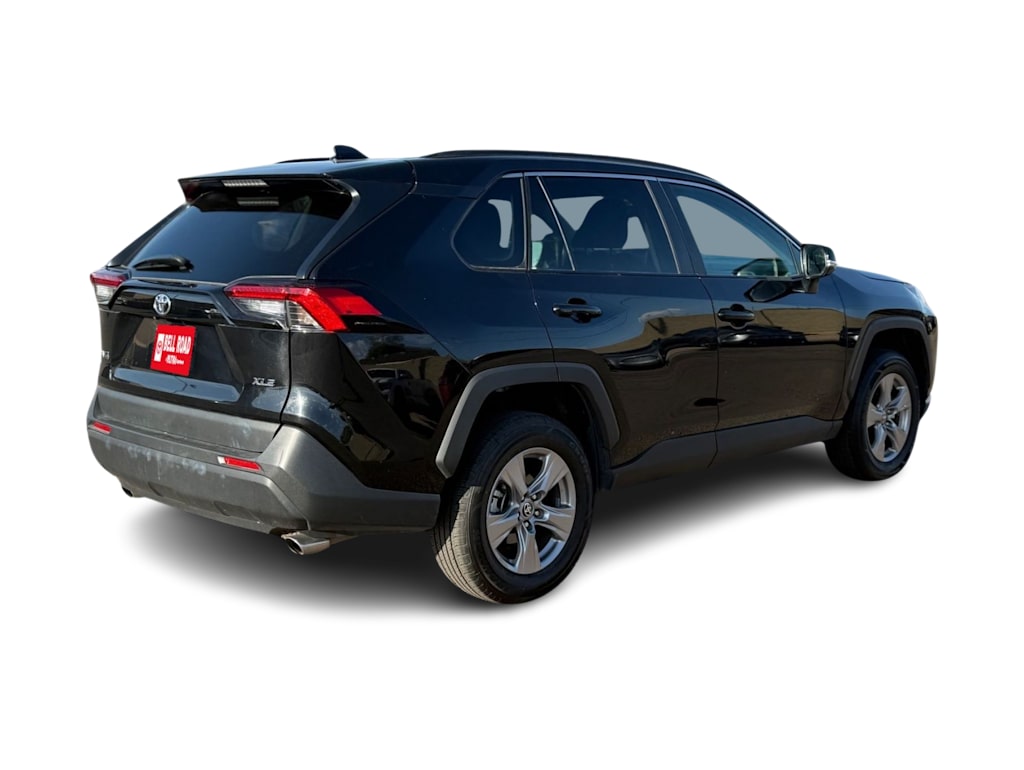 Thumbnail: 2025 Toyota RAV4 - 15