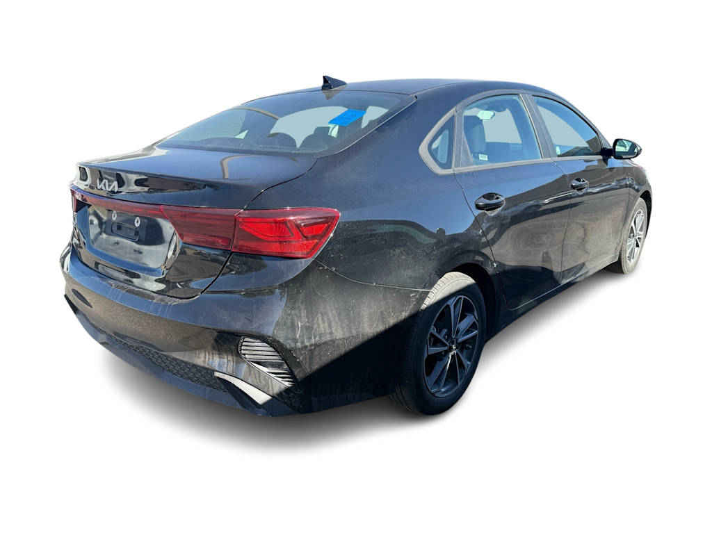 Thumbnail: 2024 Kia Forte - 12