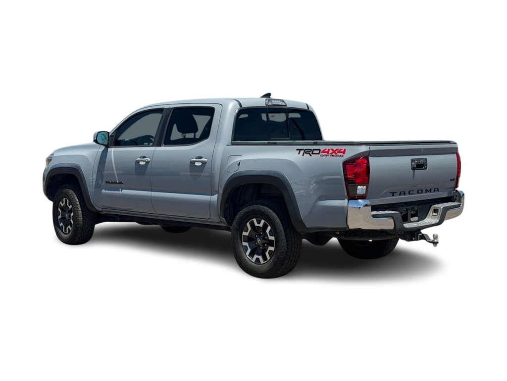 Thumbnail: 2019 Toyota Tacoma - 3