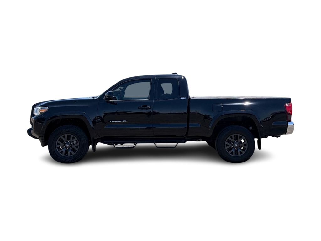 Thumbnail: 2021 Toyota Tacoma - 3