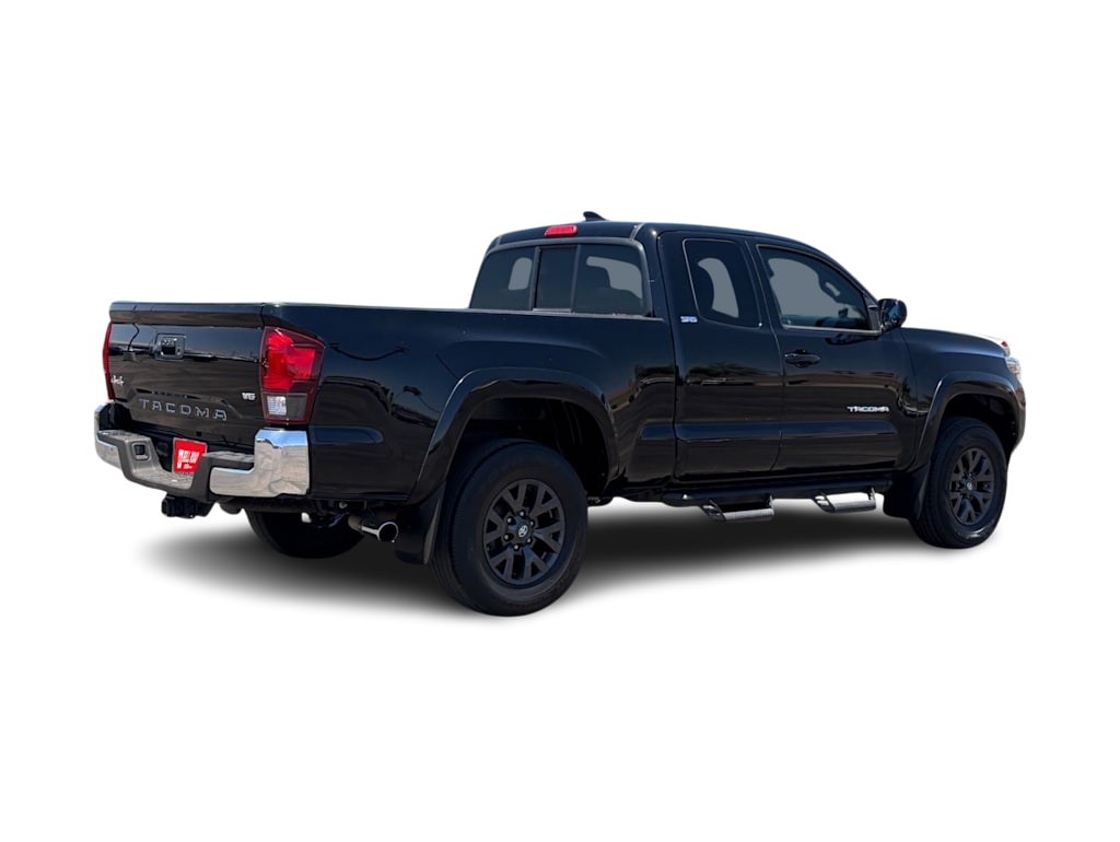 Thumbnail: 2021 Toyota Tacoma - 17