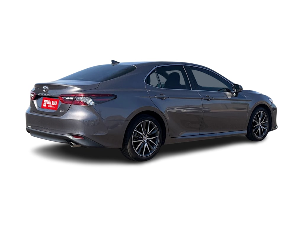 Thumbnail: 2022 Toyota Camry - 12