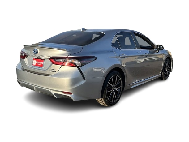 2021 Toyota Camry SE 18