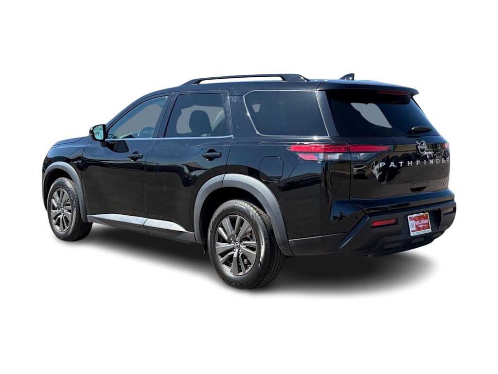Thumbnail: 2023 Nissan Pathfinder - 4