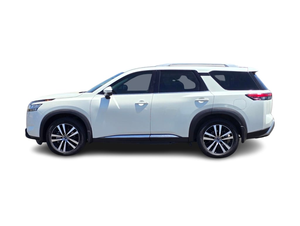 Thumbnail: 2023 Nissan Pathfinder - 3