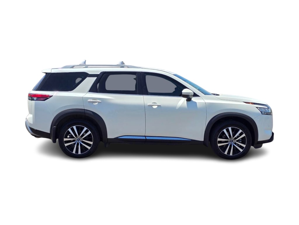 Thumbnail: 2023 Nissan Pathfinder - 16