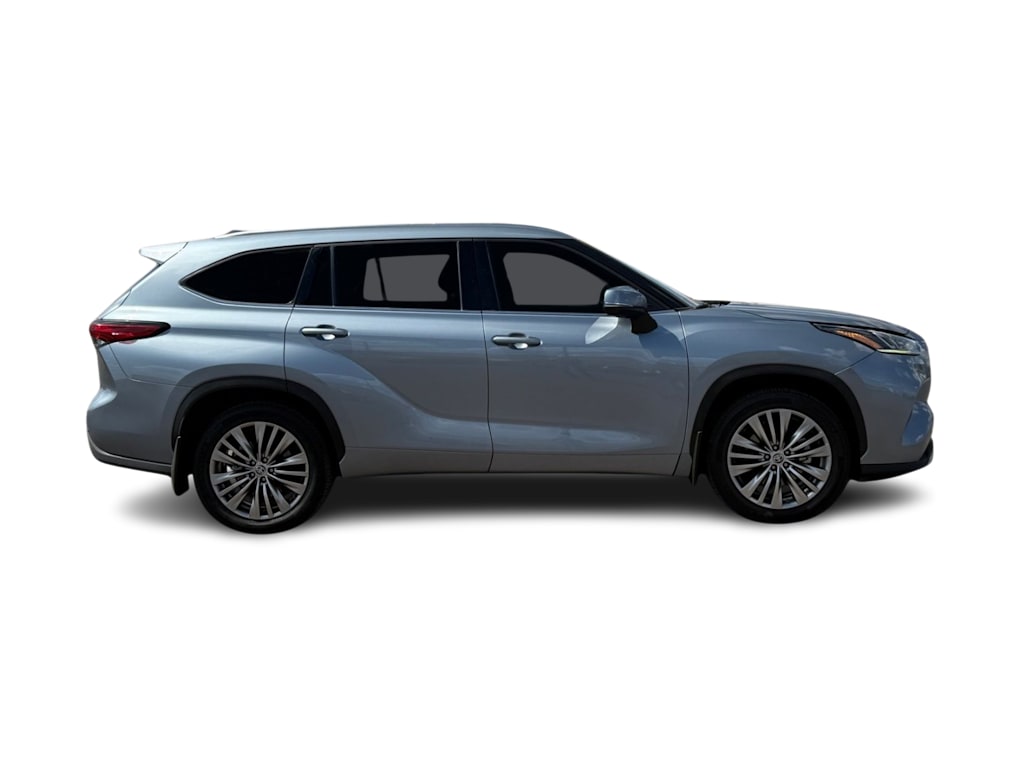 Thumbnail: 2021 Toyota Highlander - 19