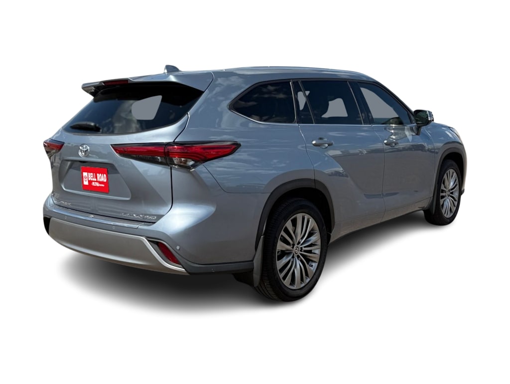 Thumbnail: 2021 Toyota Highlander - 18