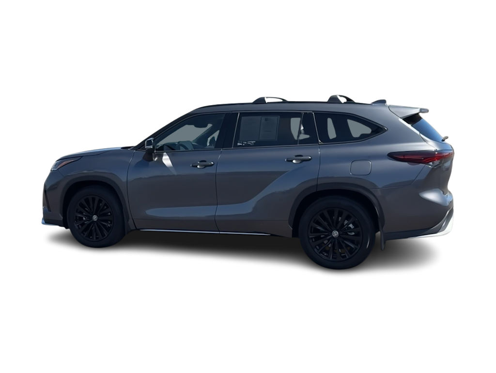 Thumbnail: 2024 Toyota Highlander - 18