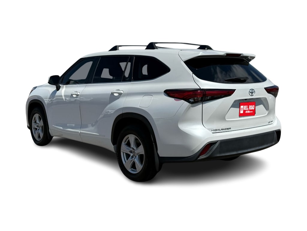 Thumbnail: 2023 Toyota Highlander - 3