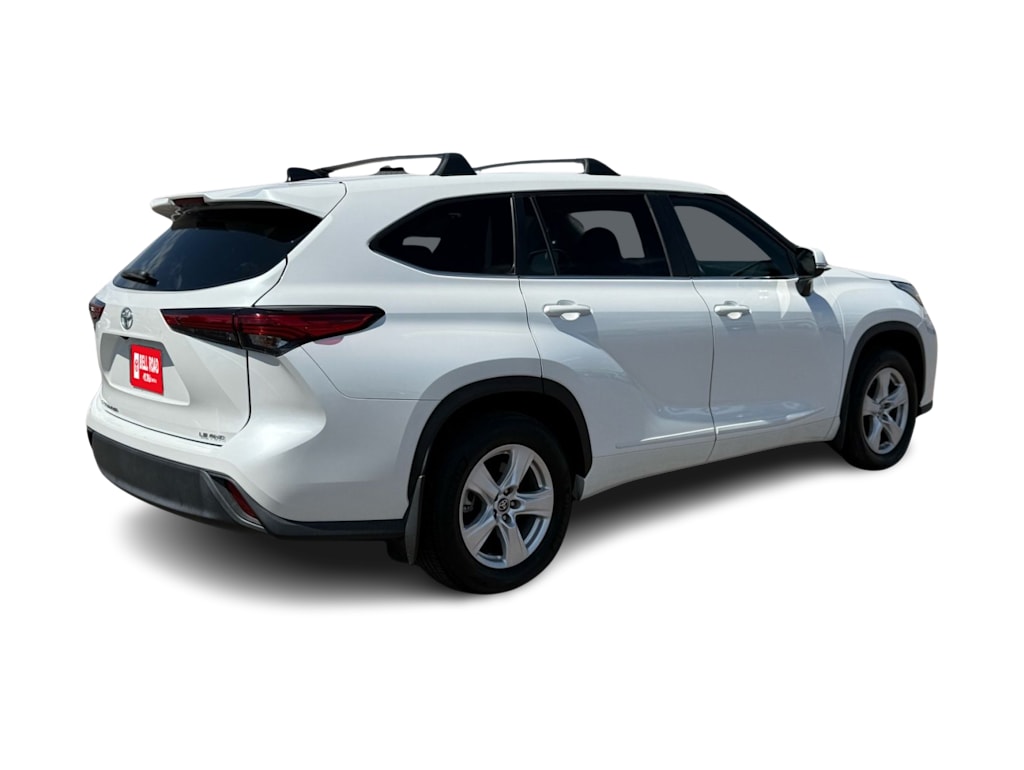 Thumbnail: 2023 Toyota Highlander - 15